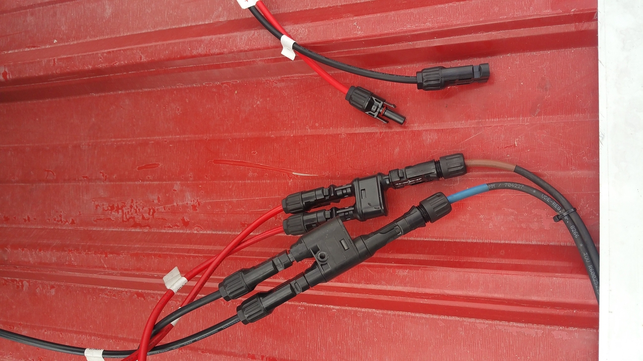 Hier fehlen noch ein paar Adapterstücke. Leider war dieser Typ in Kathmandu nicht erhältlich.
