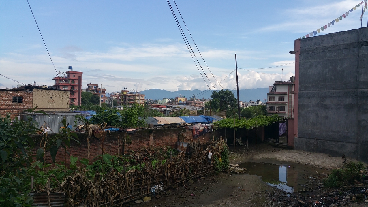 Mancher Hinterhof bietet ein wenig Ausblick über die Stadt.

